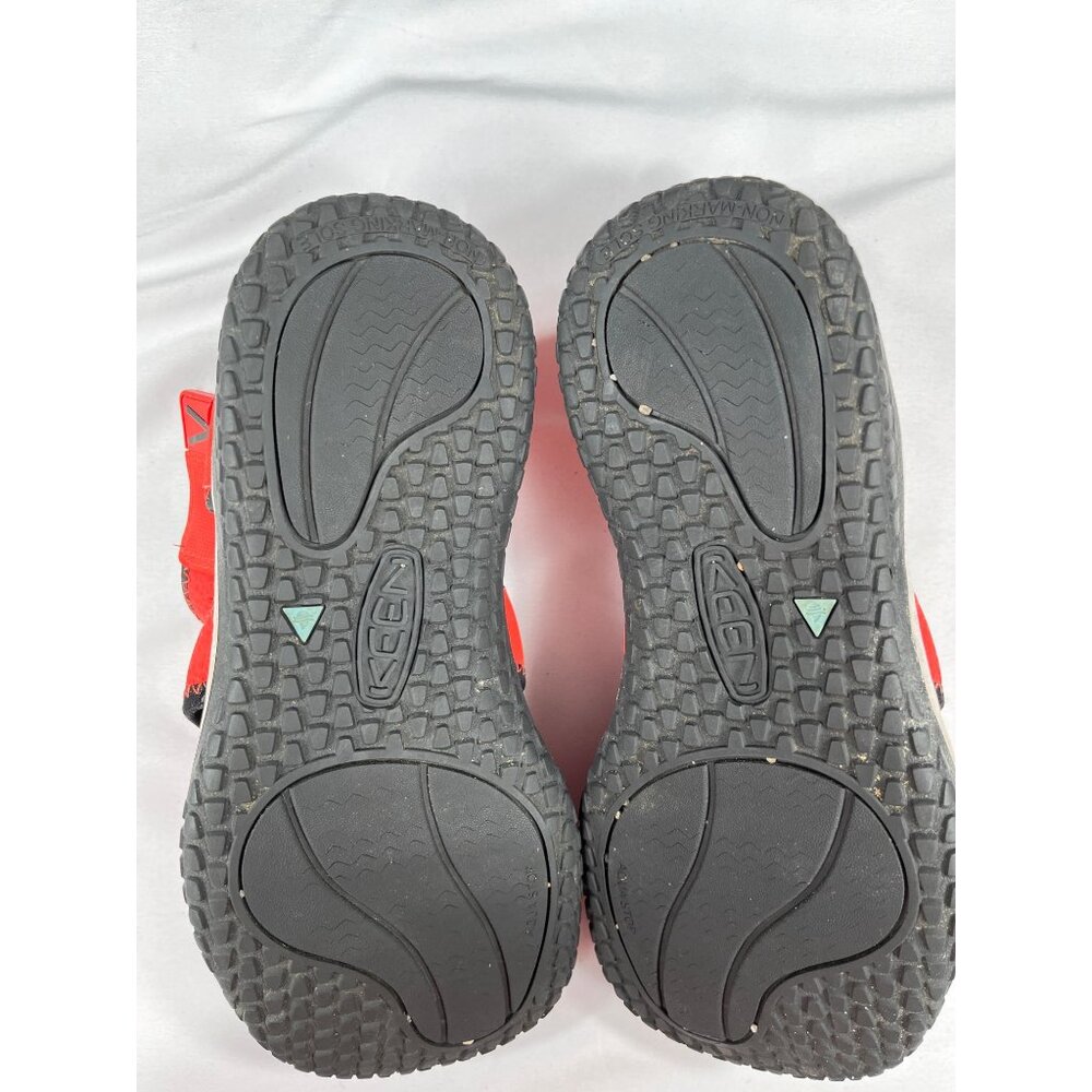 Keen SKU 7924 Kids Red Black Closed Toe Water Sandals Size 5 - Picture 6 of 11